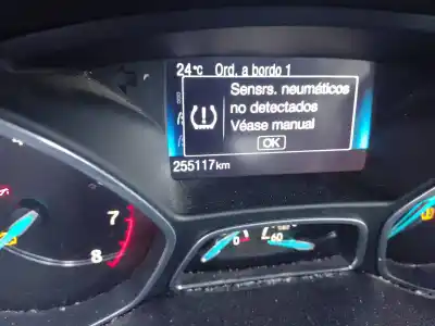 Veículo de Sucata ford focus turn. trend + do ano 2016 alimentado m1dd