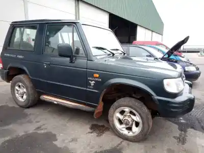 Veículo de Sucata hyundai precision galloper 2.5 do ano 2000 alimentado d4bh