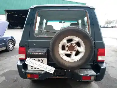 Veículo de Sucata hyundai precision galloper 2.5 do ano 2000 alimentado d4bh