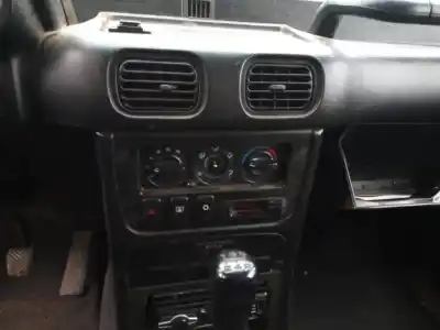 Veículo de Sucata hyundai precision galloper 2.5 do ano 2000 alimentado d4bh