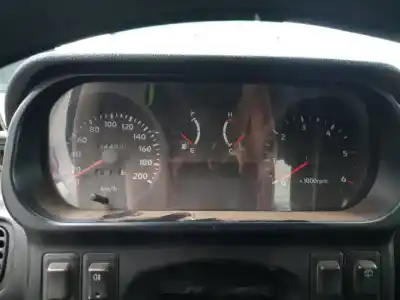 Veículo de Sucata hyundai precision galloper 2.5 do ano 2000 alimentado d4bh