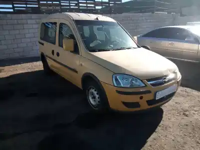 Scrapping Vehicle opel combo tour 1.3 cdti 16v of the year 2004 powered z13dt