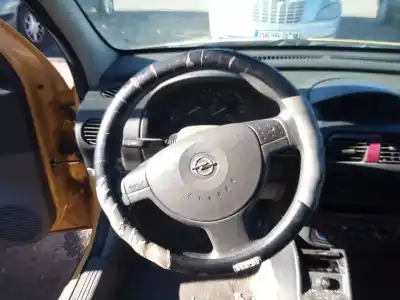 Scrapping Vehicle opel combo tour 1.3 cdti 16v of the year 2004 powered z13dt