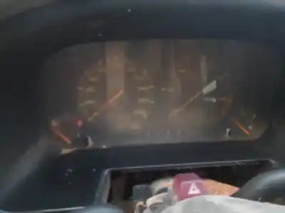 Scrapping Vehicle seat inca . of the year 2000 powered 