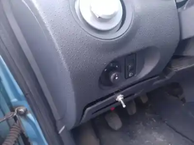 Veículo de Sucata citroen c3 1.4 cool do ano 2004 alimentado kfv