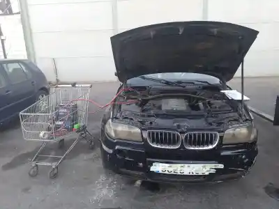 Veículo de Sucata BMW X3 (E83) 3.0d do ano 0 alimentado 306D2