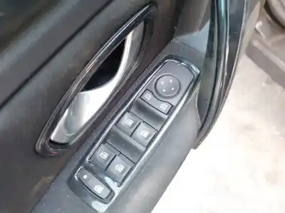 Veículo de Sucata renault laguna iii dynamique tomtom do ano 2009 alimentado k9k 37