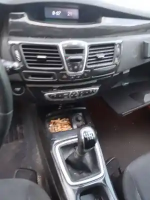 Veículo de Sucata renault laguna iii dynamique tomtom do ano 2009 alimentado k9k 37