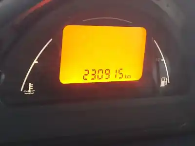 Veículo de Sucata citroen c3 1.4 16v do ano 2004 alimentado 8hx