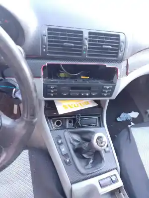 Veículo de Sucata bmw serie 3 berlina (e46) * do ano 2000 alimentado 