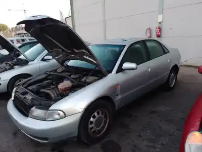 Veículo de Sucata audi a4 berlina (b5) * do ano 1994 alimentado adr