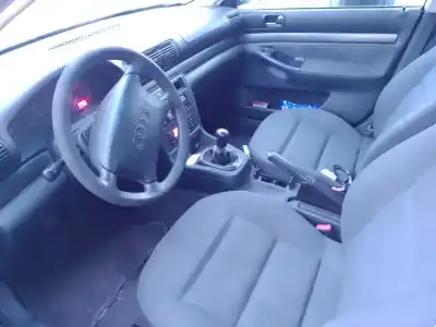 Veículo de Sucata audi a4 berlina (b5) * do ano 1994 alimentado adr