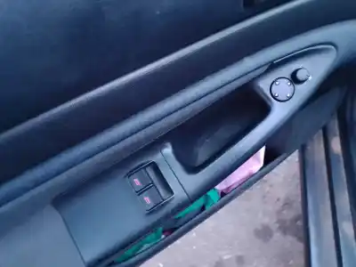 Veículo de Sucata audi a4 berlina (b5) * do ano 1994 alimentado adr