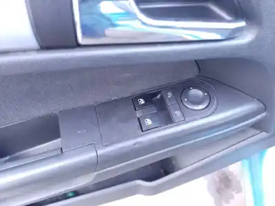 Véhicule à la ferraille opel astra h berlina edition de l'année 2006 alimenté z17dth