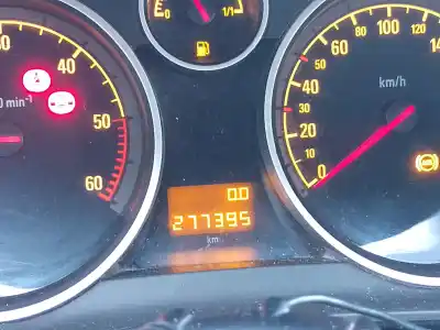 Véhicule à la ferraille opel astra h berlina edition de l'année 2006 alimenté z17dth