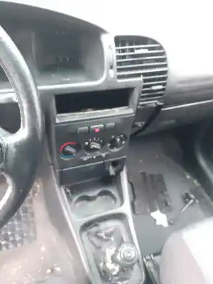 Veículo de Sucata opel zafira a * do ano 2001 alimentado y20dth