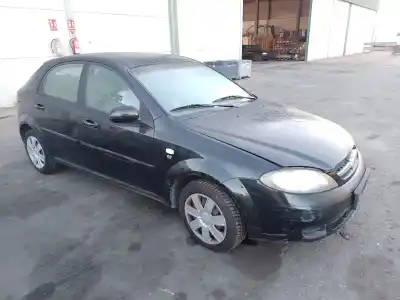 Véhicule à la ferraille chevrolet                                          lacetti                                                                                                                                                                                                                                                    se                                                                                                                                                                                                                                                         de l'année 2007 alimenté f14d3