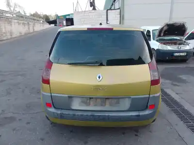 Здавання транспортного засобу renault scenic (ja..) megane scenic року 2003 потужний f9q d8