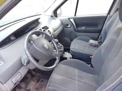Здавання транспортного засобу renault scenic (ja..) megane scenic року 2003 потужний f9q d8