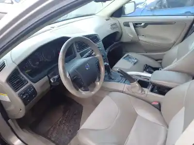 Scrapping Vehicle volvo xc70 2.5 20v turbo cat of the year 2003 powered d5244t