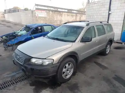 Scrapping Vehicle volvo xc70 2.5 20v turbo cat of the year 2003 powered d5244t