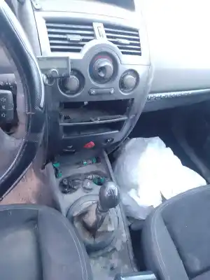 Scrapping Vehicle renault megane ii berlina 3p * of the year 2008 powered k9k p7