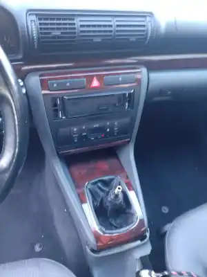 Scrapping Vehicle audi a4 berlina (b5) a4 b5 of the year 2000 powered avg