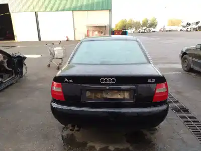 Veículo de Sucata audi a4 berlina (8e) 8e do ano 2004 alimentado abc