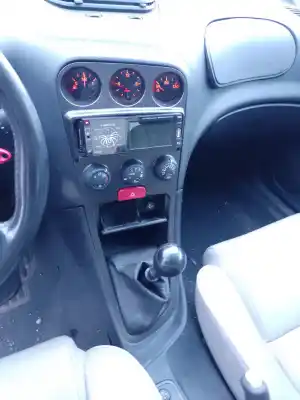 Veículo de Sucata alfa romeo 156 * do ano 2003 alimentado ar32302