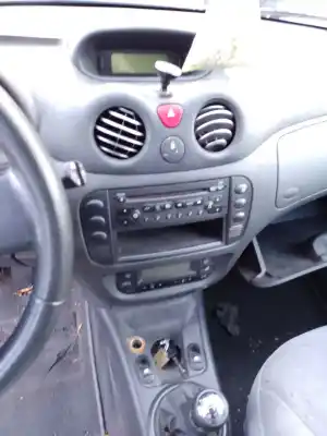 Veículo de Sucata citroen c3 1.4 16v do ano 2005 alimentado kfv