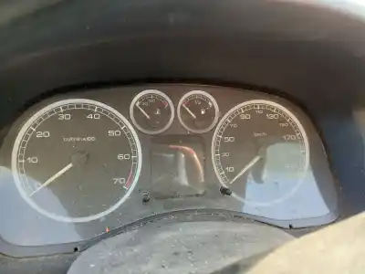 Veicolo di demolizione peugeot 307 (3a/c) 1.6 16v dell'anno 2002 alimentato nfu