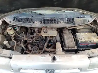 Veículo de Sucata peugeot expert (224_) 2.0 hdi do ano 2001 alimentado rhz