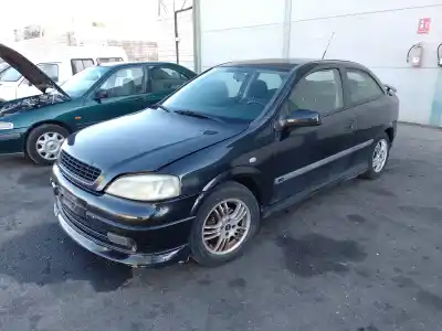 Sloopvoertuig opel astra g fastback (t98) 1.6 16v (f08, f48) van het jaar 2000 aangedreven x16xel