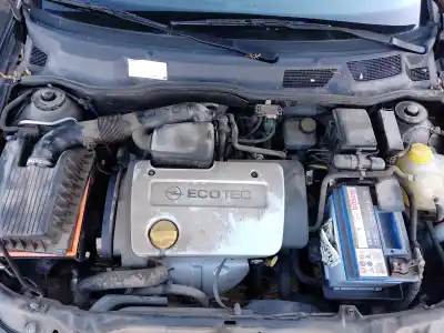 Sloopvoertuig opel astra g fastback (t98) 1.6 16v (f08, f48) van het jaar 2000 aangedreven x16xel