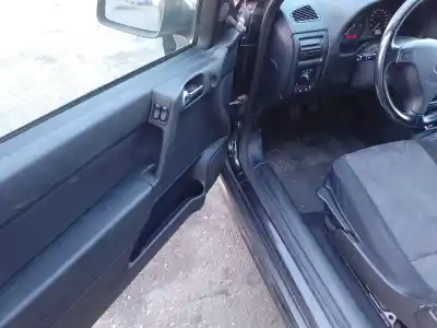 Sloopvoertuig opel astra g fastback (t98) 1.6 16v (f08, f48) van het jaar 2000 aangedreven x16xel