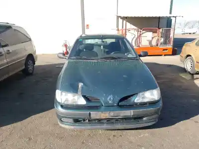 Sloopvoertuig RENAULT MEGANE I CLASSIC (LA0/1_) 1.9 D (LA0A, LA0U, LA0R) van het jaar 1997 aangedreven F8Q (47 KW)