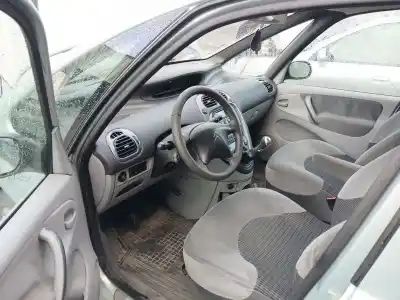 Veículo de Sucata citroen xsara picasso (n68) 2.0 hdi do ano 2004 alimentado rhy