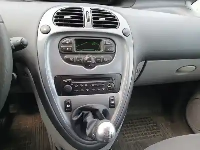 Veículo de Sucata citroen xsara picasso (n68) 2.0 hdi do ano 2004 alimentado rhy