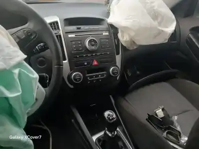 Scrapping Vehicle kia cee'd sw (ed) 1.4 cvvt of the year 2004 powered d4fb