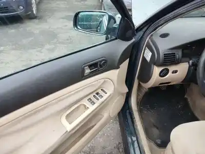 Veículo de Sucata volkswagen passat b5 (3b2) 1.9 tdi do ano 1997 alimentado afn,avg