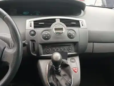 Здавання транспортного засобу renault scénic ii (jm0/1_) 1.9 dci (jm0g, jm12, jm1g, jm2c) року 2003 потужний f9q d8