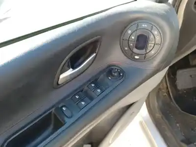 Здавання транспортного засобу renault espace iv (jk0/1_) 2.0 dci (jk01, jk02, jk1j, jk1k, jk1h) року 2007 потужний m9r a7