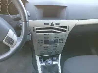 Veicolo di demolizione opel astra h (a04) 1.7 cdti (l48) dell'anno 2007 alimentato z17dth