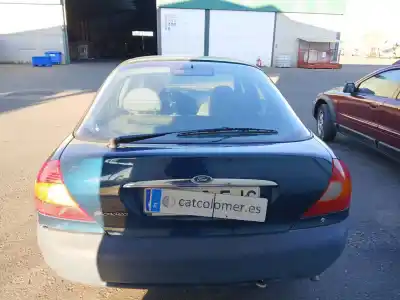 Veicolo di demolizione ford mondeo ii (bap) 2.0 i dell'anno 1996 alimentato nga