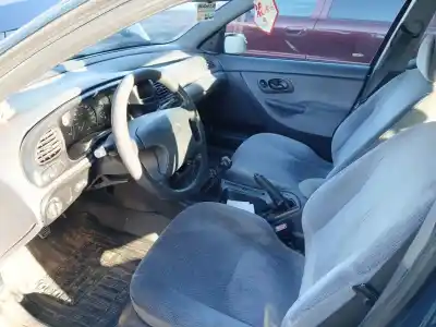 Veicolo di demolizione ford mondeo ii (bap) 2.0 i dell'anno 1996 alimentato nga