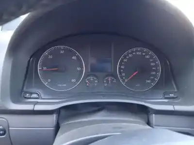 Veículo de Sucata volkswagen golf v (1k1) 1.9 tdi do ano 2007 alimentado bkc,bls,bxe