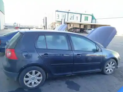 Veículo de Sucata volkswagen golf v (1k1) 1.9 tdi do ano 2005 alimentado bls