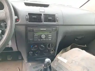 Veículo de Sucata ford transit connect (p65_, p70_, p80_) 1.8 tdci do ano 2008 alimentado r3pa