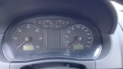 Véhicule à la ferraille volkswagen polo (9n_, 9a_) 1.4 tdi de l'année 2006 alimenté bnm,bwb