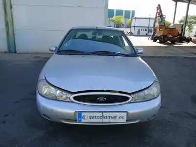 Vehículo de desguace FORD MONDEO II (BAP)  del año 2000 con motor RKF